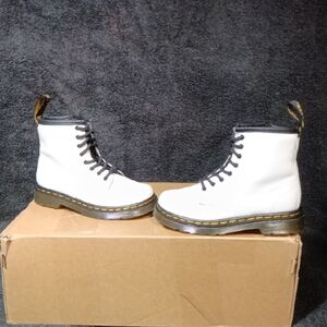 DR. MARTENS 1460 TODDLER WHITE LEATHER BOOTS INNER ZIPPER SIZE-8T (NWOB)
